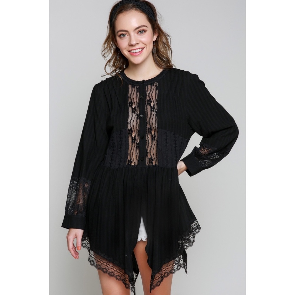 POL Black Cotton & Lace Long Sleeve Unbalanced Hem Button Down Shirt